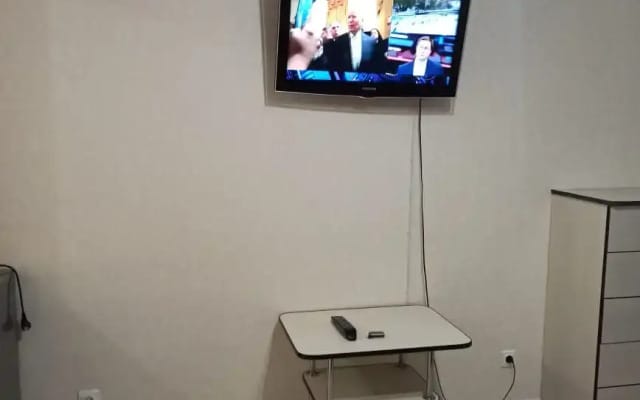 Апартаменты студия на В. Полякова 15