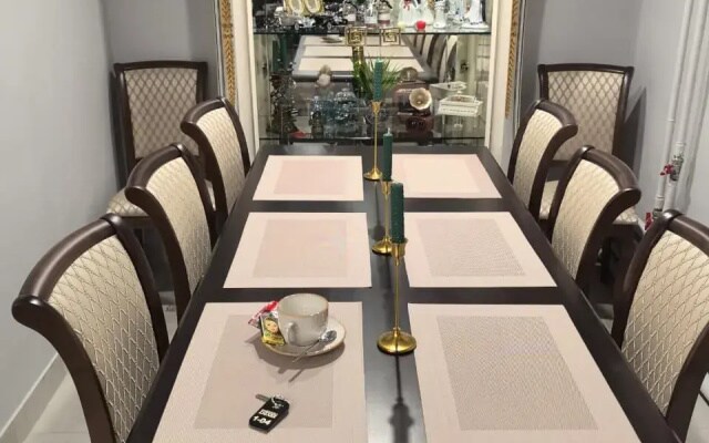 Отель Белая Ворона