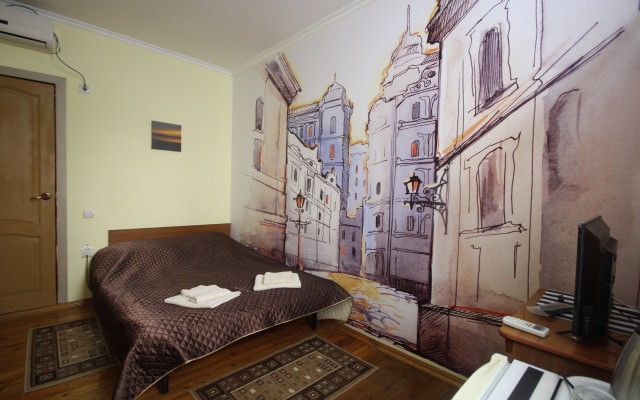Maksim Guest House