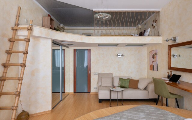 Квартира GM Apartments Эксклюзив на Арбате с Кроватью-Подиумом
