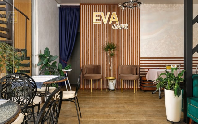 Отель Eva