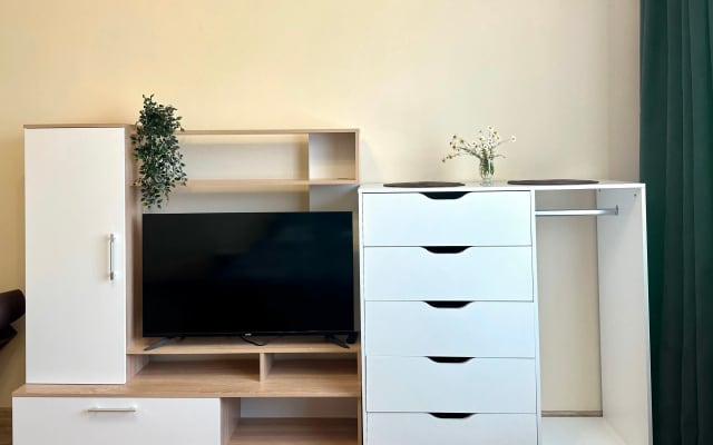 Квартира Garnet Apartments Уют