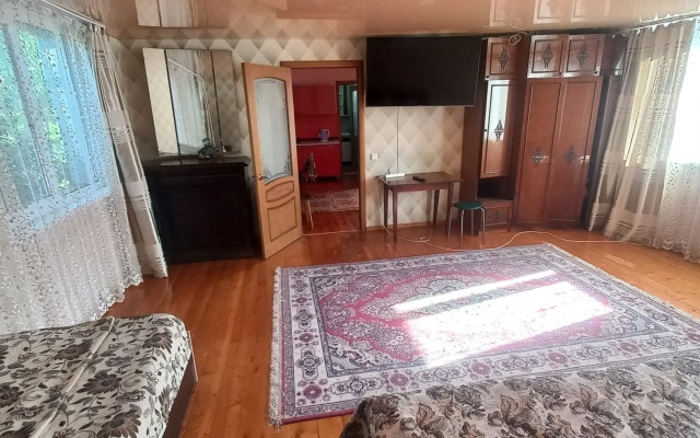 Квартира 100 м. от Ханского Дворца