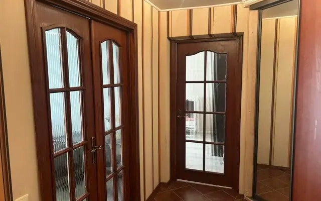 Квартира Двухкомнатная возле метро Грушевка