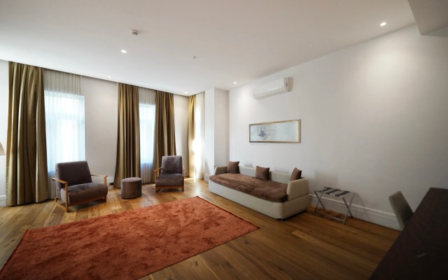Отель Misafir Suites 8 Istanbul