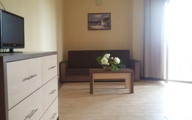 Zapadnyij Hotel