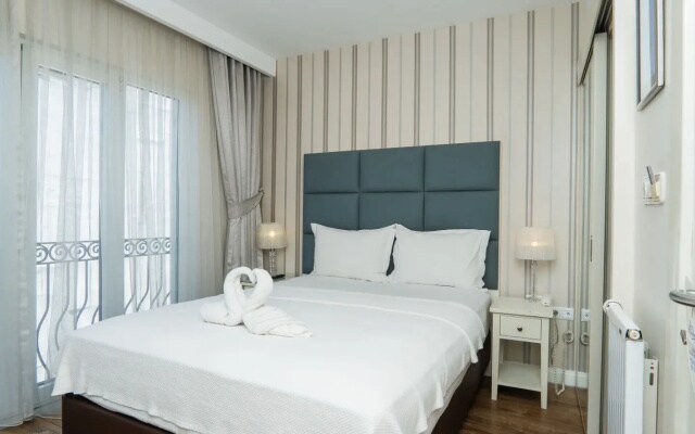 Отель Ten Rooms Istanbul Hotel
