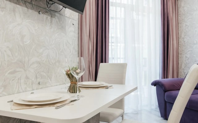 Апартаменты Red Apartments Арт Лайт Сити Винсент