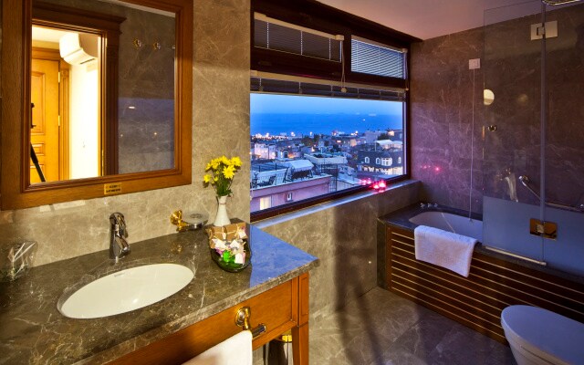 Отель Glk Premier Acropol Suites & Spa