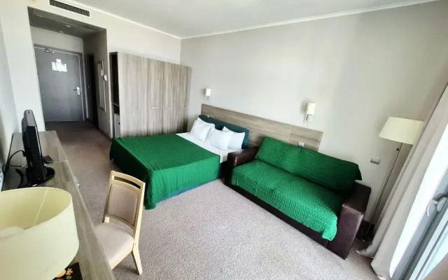 Апартаменты с балконом №512