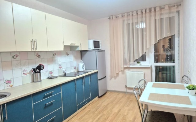 Квартира Краснозвездная 33