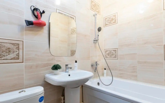 Апартаменты Prince Apartments на Проспекте Строителей 18 (126)