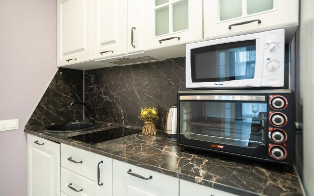Апартаменты Red Apartments Арт Лайт Сити Апартамент Вольтер