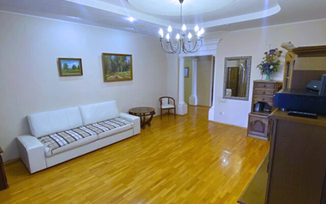 Большая трешка на Ершова 57Б