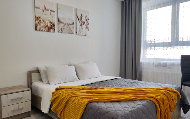 Апартаменты Панда Хоум возле озера