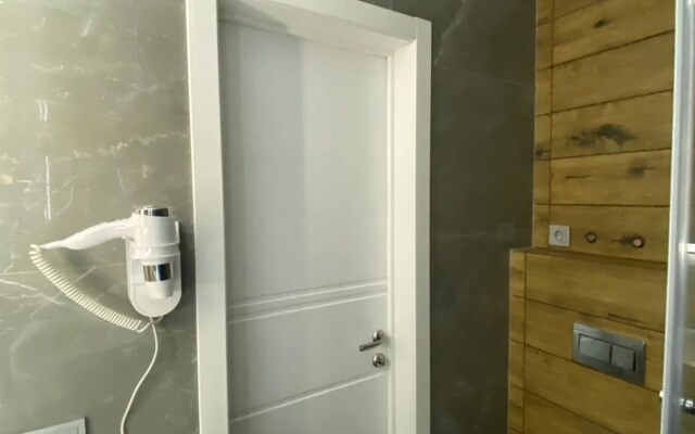 Studiya s Vidom na More Apartments