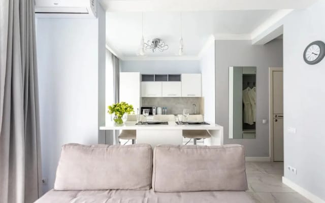 Апартаменты RED APARTMENTS Покровский Парк Секвойя