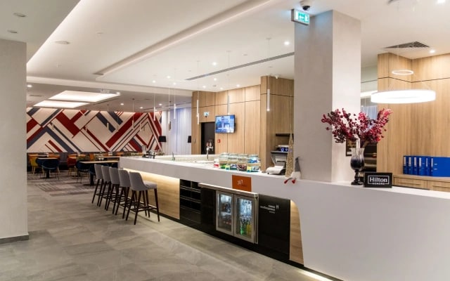 Отель Hampton by Hilton Brest