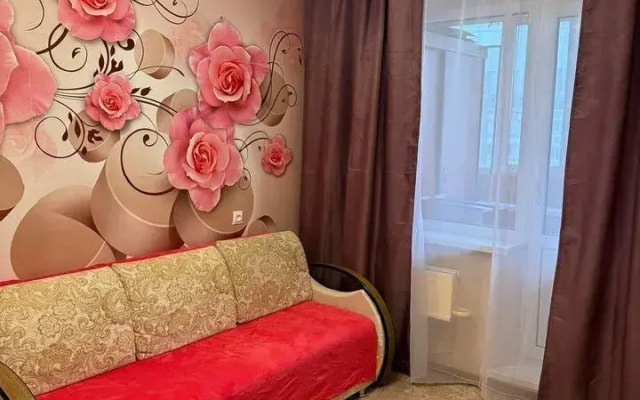 Квартира на Проспекте Созидателей 80 (80)