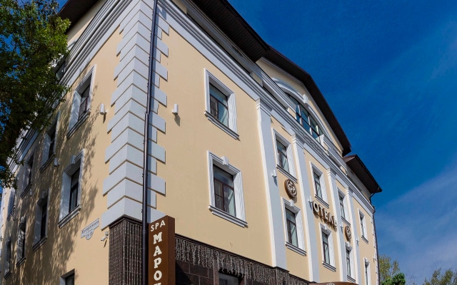 Отель Golden Plaza