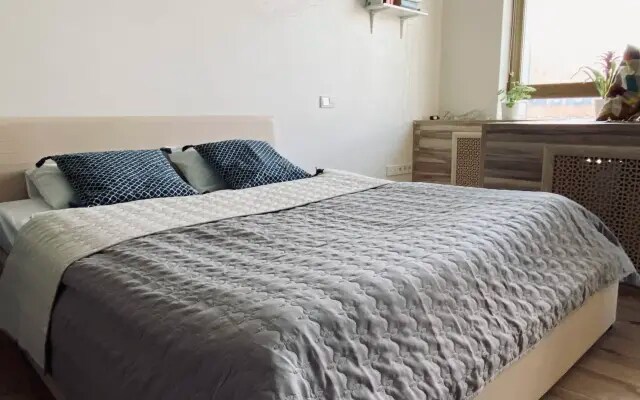 Svetlaya Komfortnaya Studiya Na Khodynskom Bulvare Apartments
