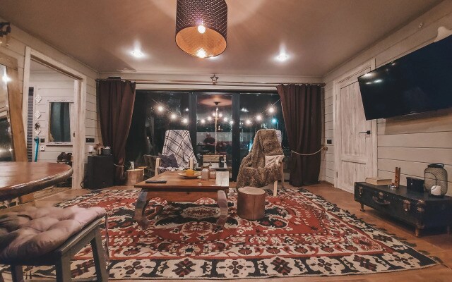 La Dacha Private House