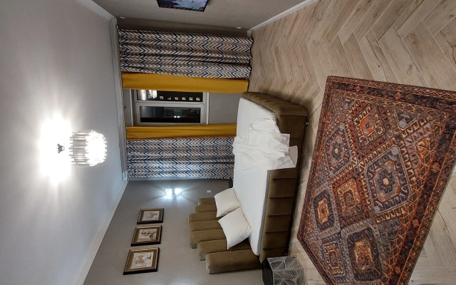 Квартира Евродвушка на Курсантов Кировцев