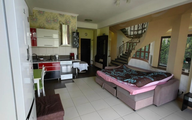 Квартира Светлая Студия 31 М² В Хорошем Районе Фабрициуса