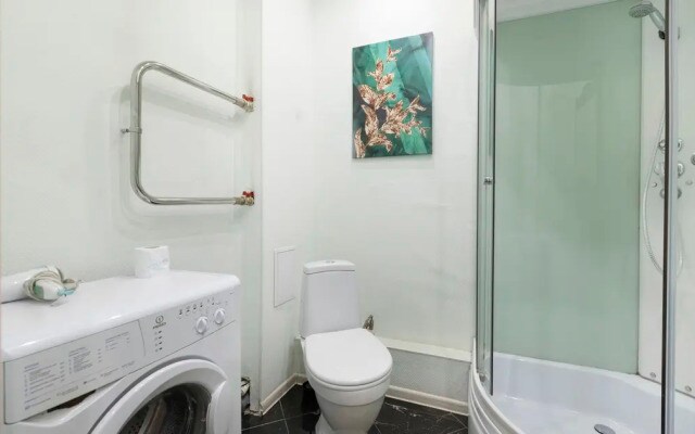 Апартаменты Prince Apartments на ПроспектеСтроителей 18 (112)