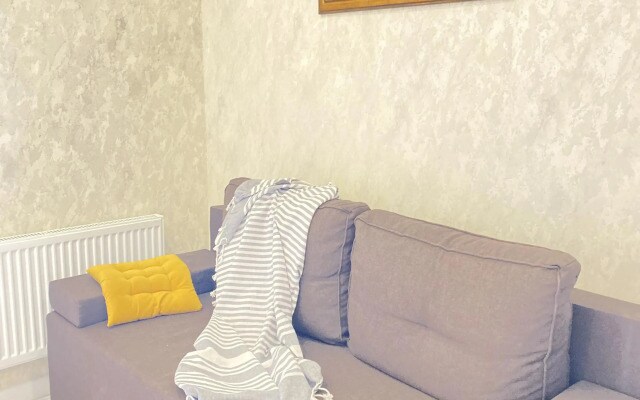 Апартаменты 1-комн квартира 41 кв.м. В ЦЕНТРЕ ул. Полежаева д.92