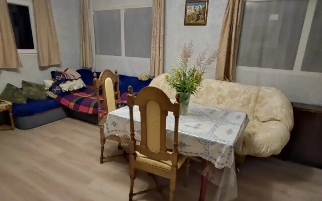 Частный дом у озера