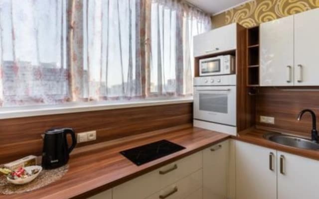 Квартира однокомнатная возле Кристалла