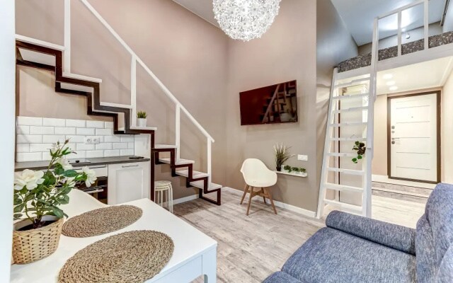 Апартаменты SweetHome на Мойке 40