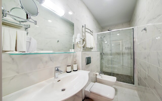 Меблированные комнаты D Hotel