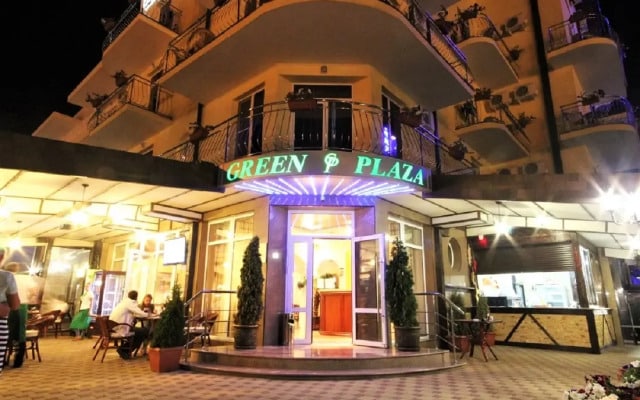 Отель Green Plaza