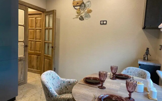 Квартира Типанова 23