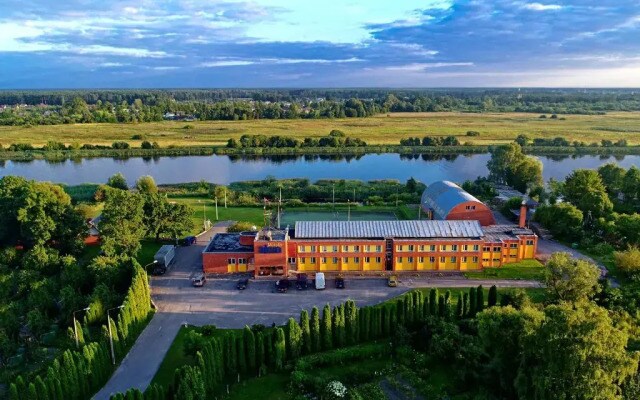 hotelImage