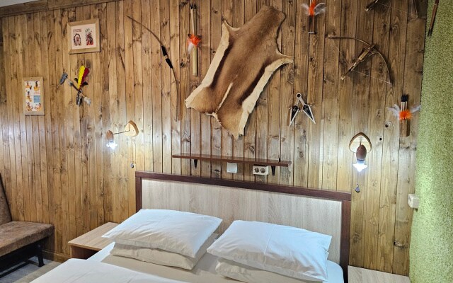 Lemon Joe Hotel