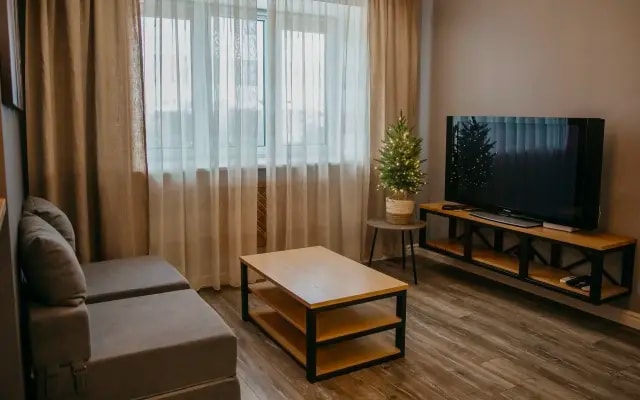 Студия на Ивана Сусанина 41