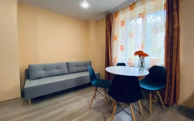 Апартаменты Room-Room Хользунова 38