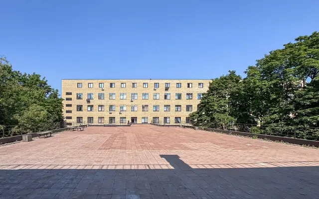 Апартаменты Аллея Первой Маевки 15к3