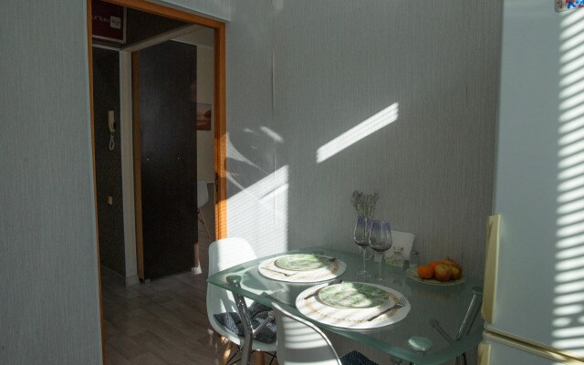 Prostornaya, Svetlaya Na Naberezhnoy Flat