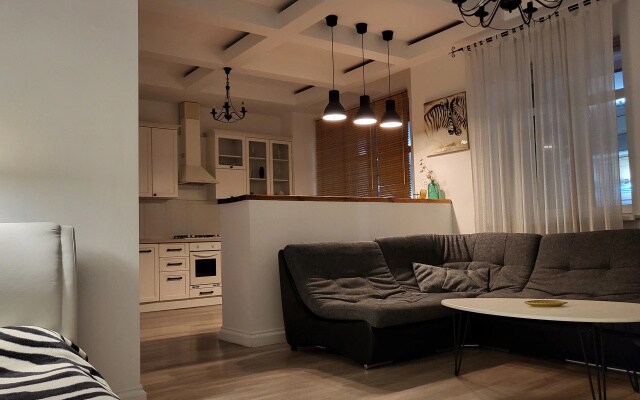 Апартаменты Bright Apartment
