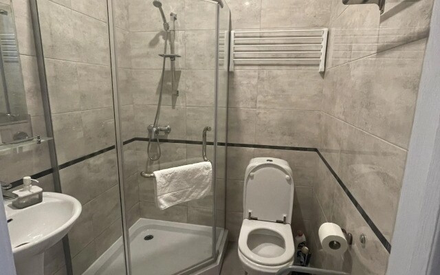 Меблированные комнаты Weekend Inn
