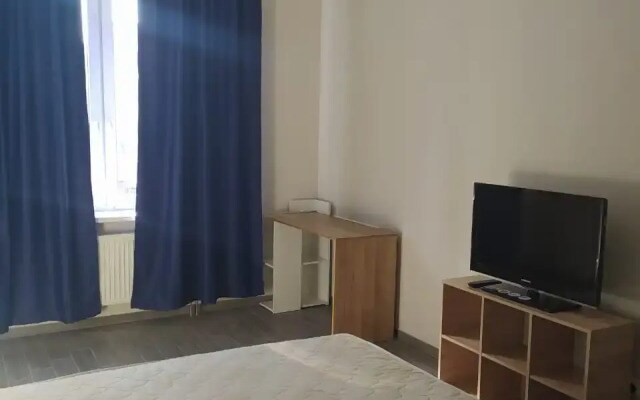Na Frunzenskoj Apartments