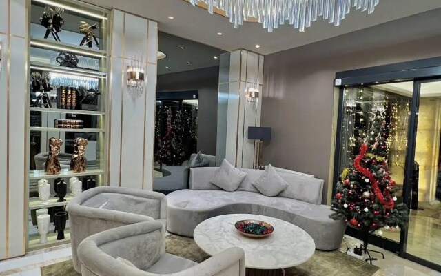 MQ Hotel Suites & SPA