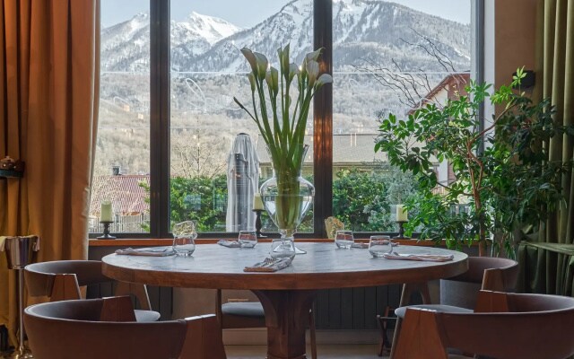 Отель Hills Polyana Hotel & Spa
