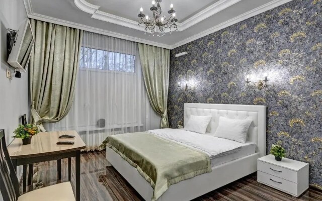 City Hotel