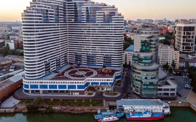 Апартаменты DoMino на набережной