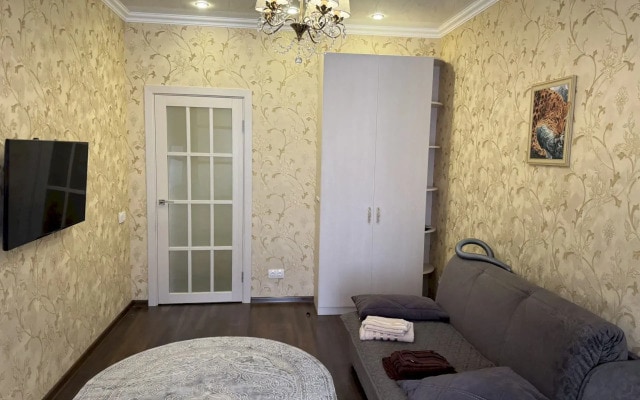 Квартира 145 с балконом и витражным остеклением